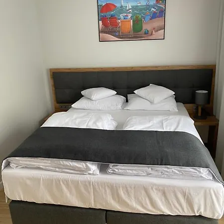 Bed & Breakfast Aura *