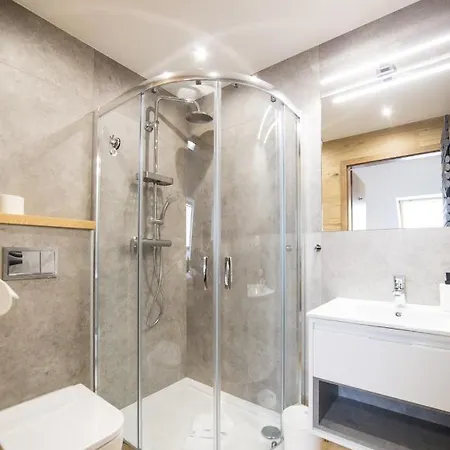 Aura ベッド・アンド・ブレックファスト