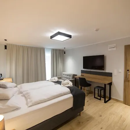 Aura Bed & Breakfast *