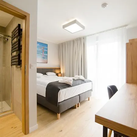 ベッド・アンド・ブレックファスト Aura