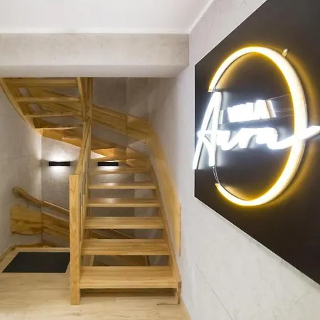 Aura Bed & Breakfast *