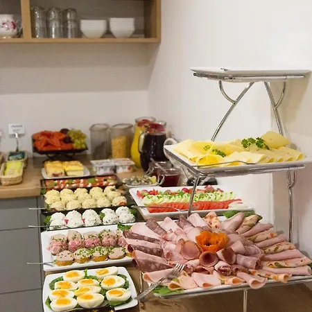 ベッド・アンド・ブレックファスト Aura