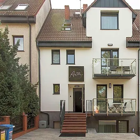 Villa Aura