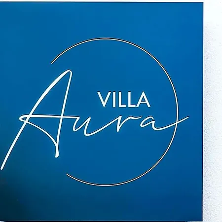 Βίλα Aura