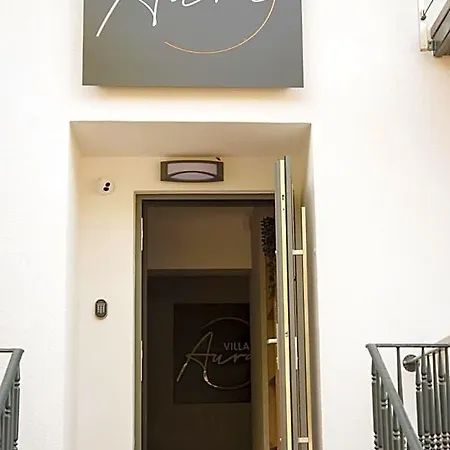 Aura Vila