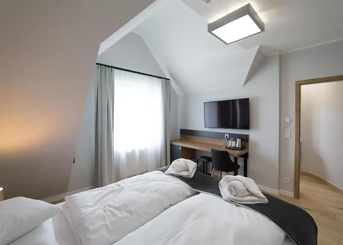 Aura Bed & Breakfast *