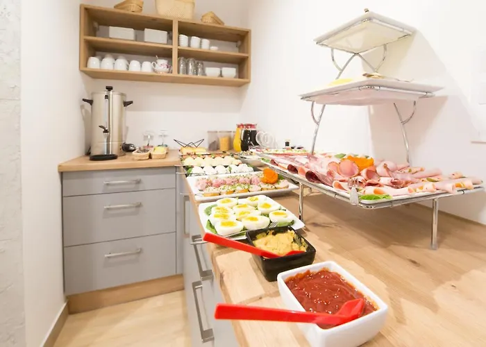 Aura Bed & Breakfast